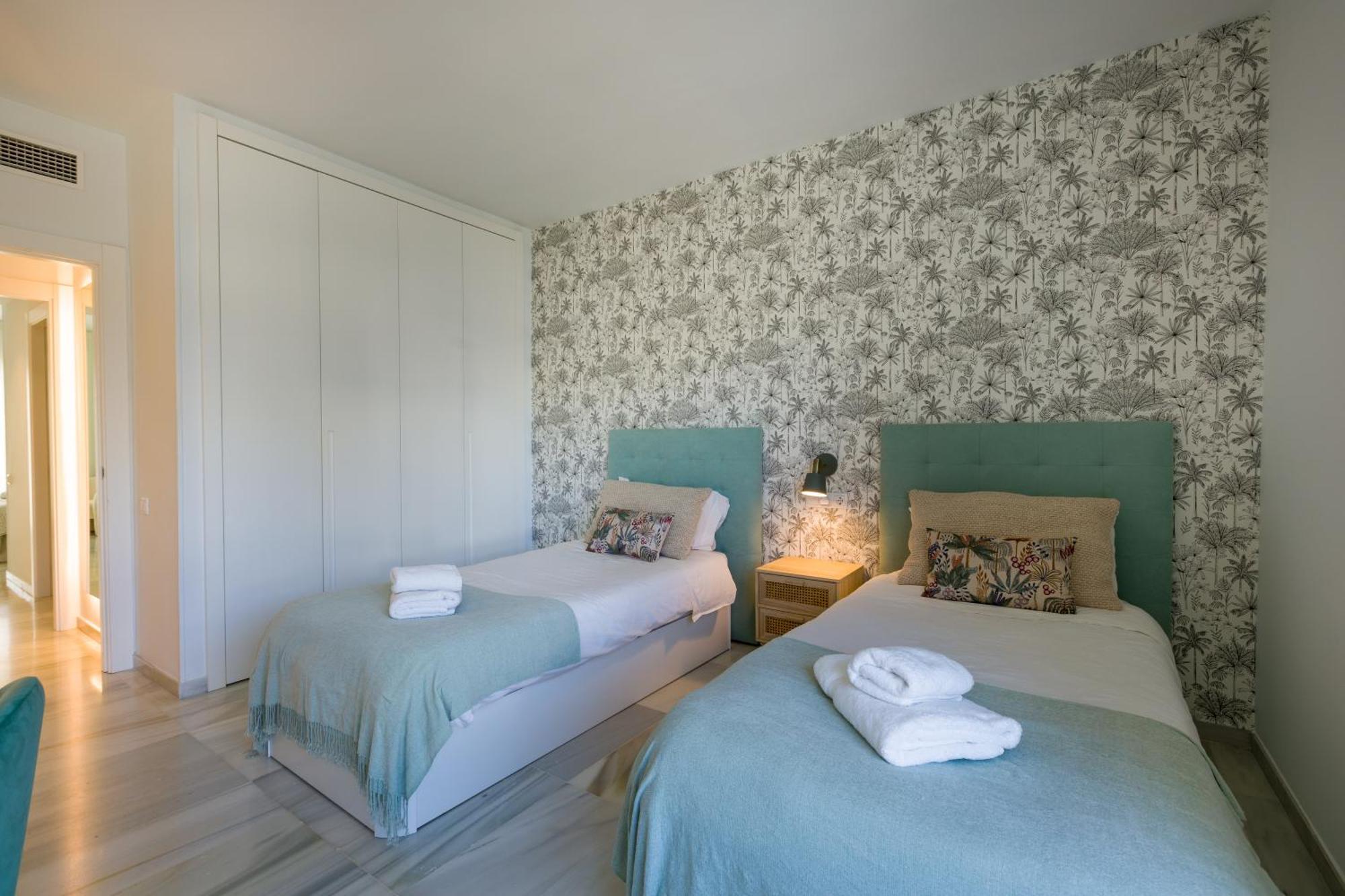 Urb, La Alcazaba 614 Y 642 Banus Apartment Marbella
